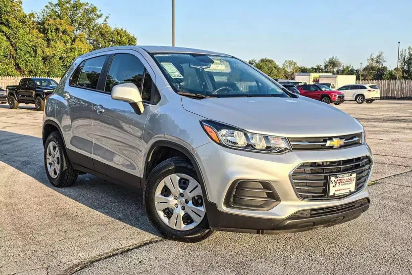 2018 Chevrolet Trax LS photo 1