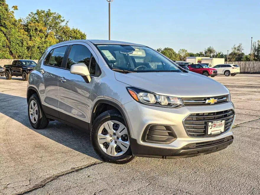 2018 Chevrolet Trax LS photo 1