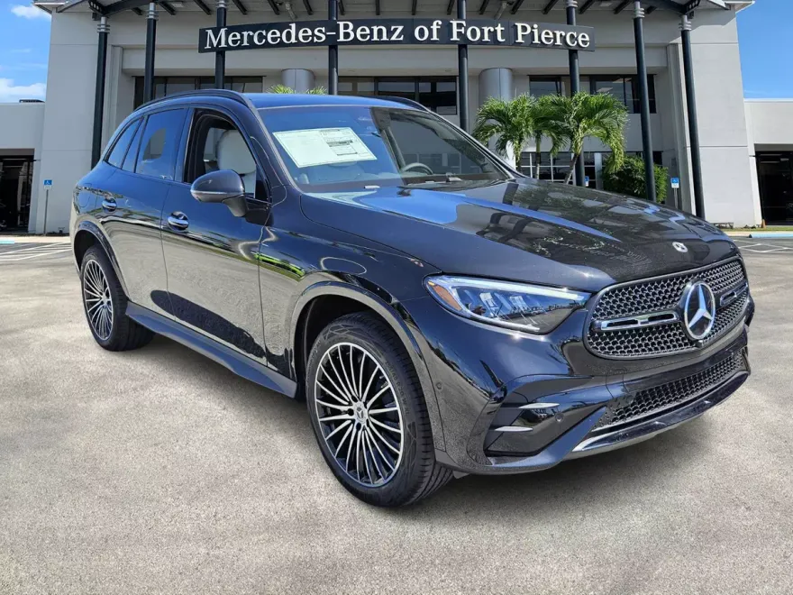 2025 Mercedes Benz GLC 300 photo 1