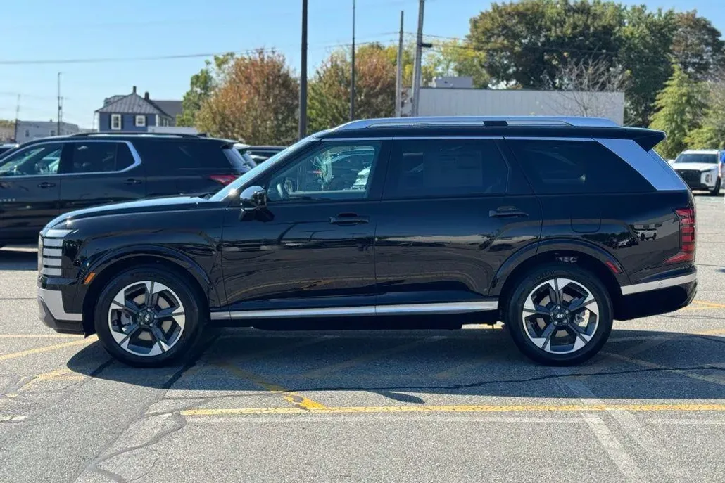 2026 Hyundai Palisade Limited photo 1