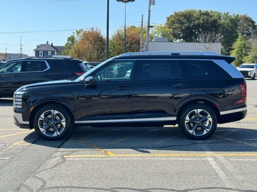 2026 Hyundai Palisade Limited photo 1