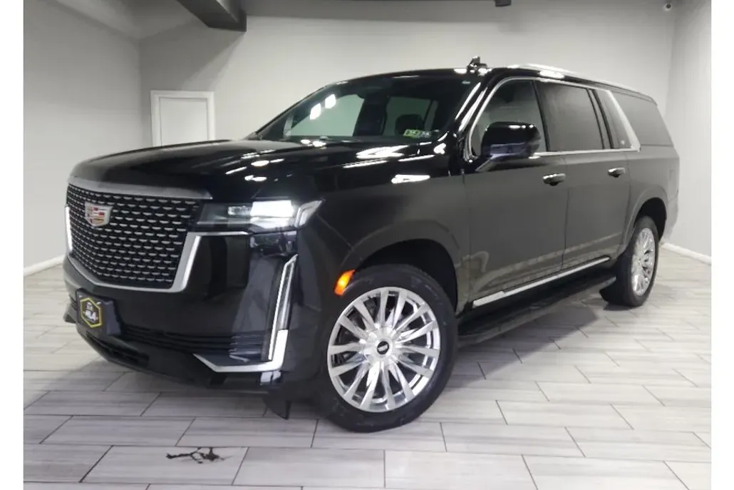 2023 Cadillac Escalade ESV Premium Luxury photo 1