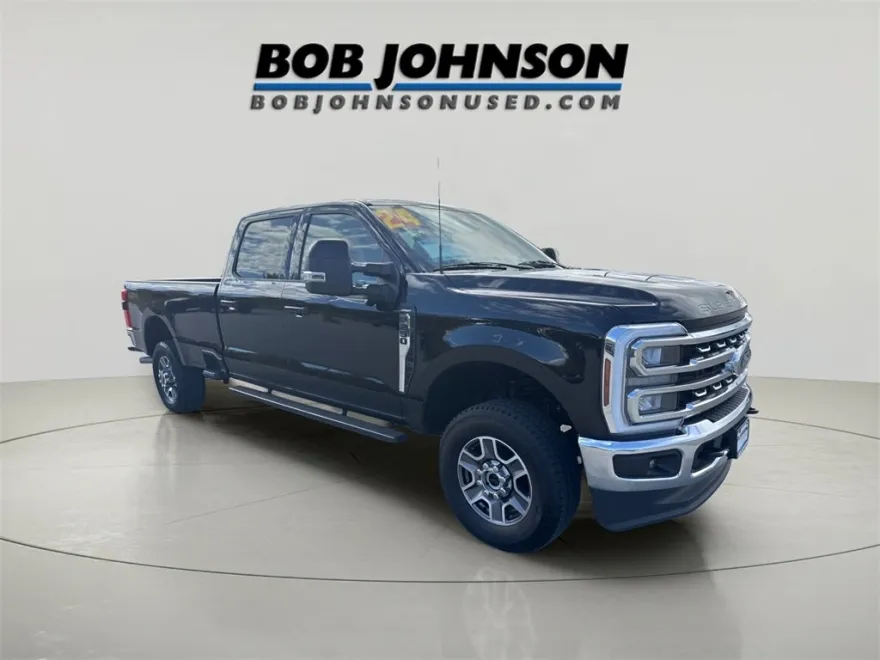 2024 Ford F-250 Lariat photo 1