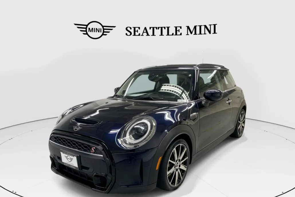 2022 Mini Cooper 2 Door Hardtop S photo 1