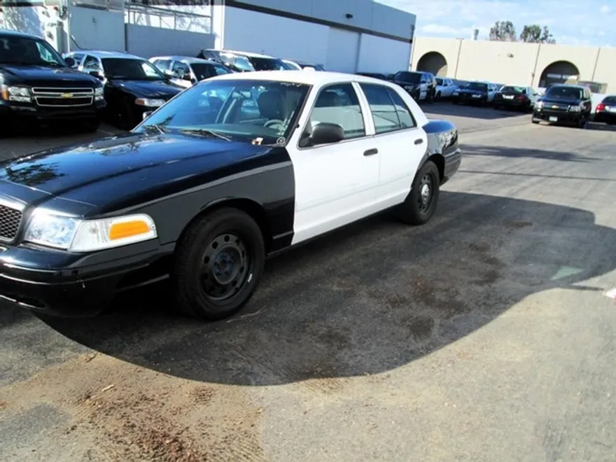 2011 Ford Crown Victoria Police Interceptor photo 1