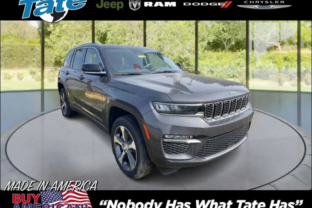 2023 Jeep Cherokee 4xe Sport photo 1