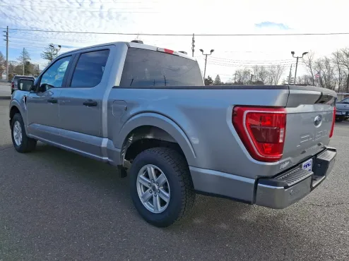 2023 Ford F-150 XLT photo 4