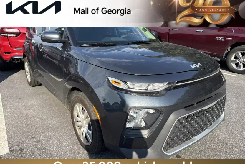 2022 Kia Soul LX photo 1