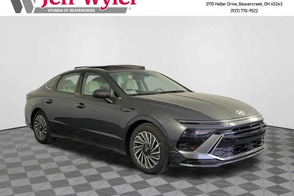2025 Hyundai Sonata Hybrid Limited photo 1