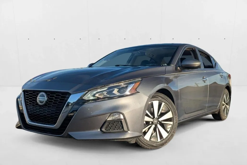 2021 Nissan Altima 2.5 SV photo 1