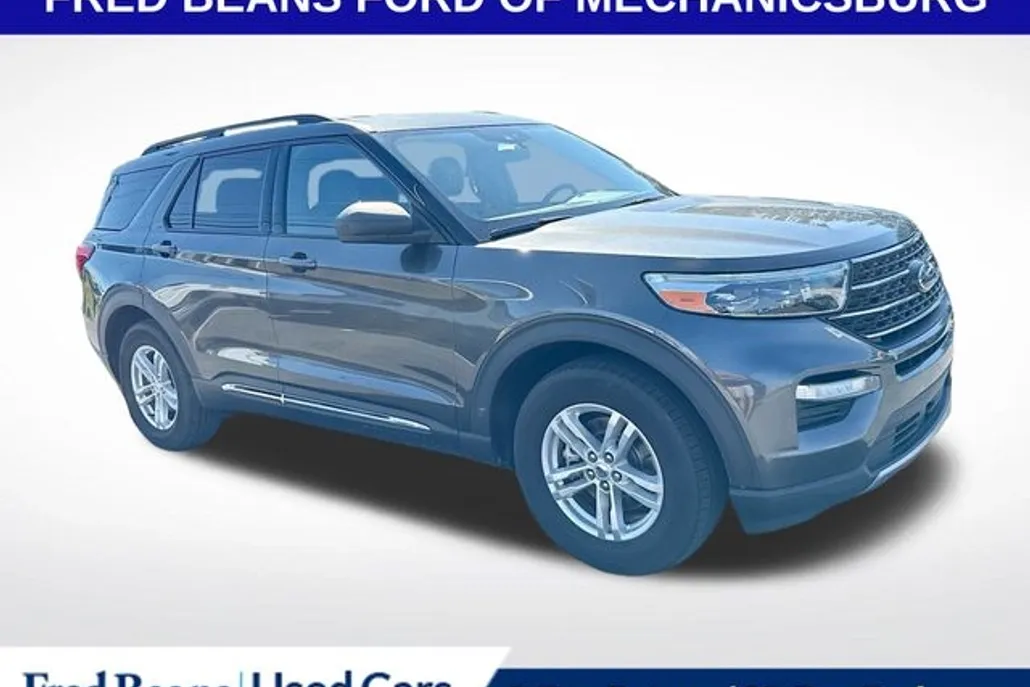 2020 Ford Explorer XLT photo 1