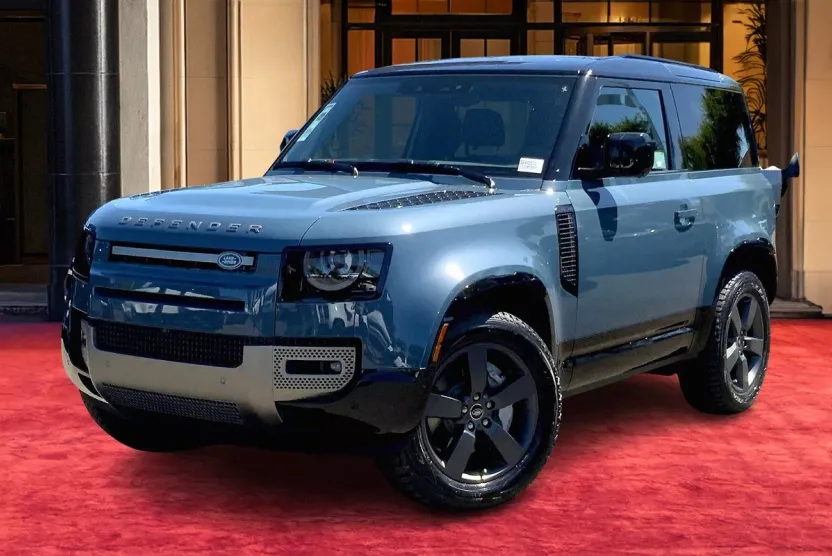 2025 Land Rover Defender 90 X-Dynamic SE photo 1