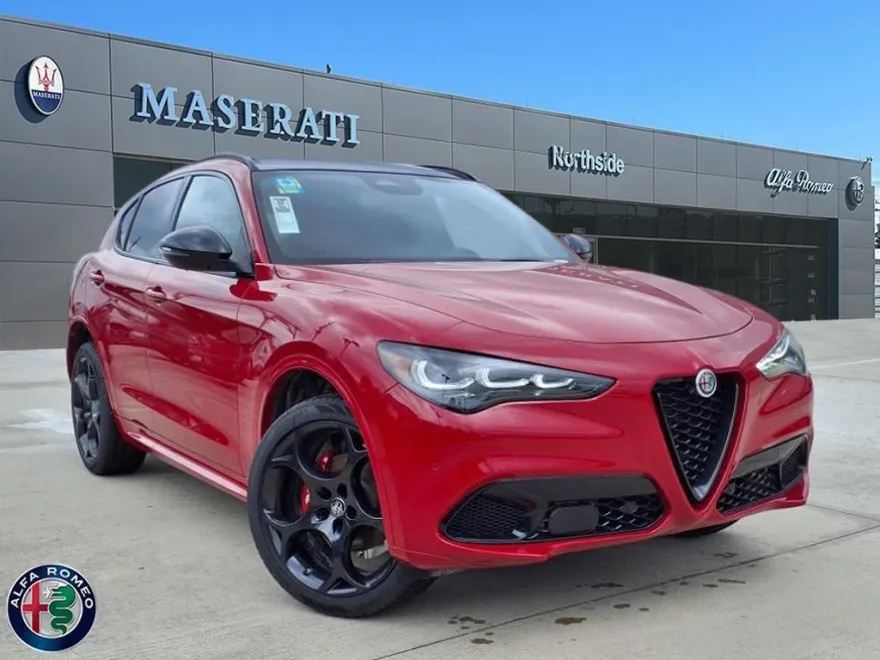 2025 Alfa Romeo Stelvio Tributo Italiano photo 1
