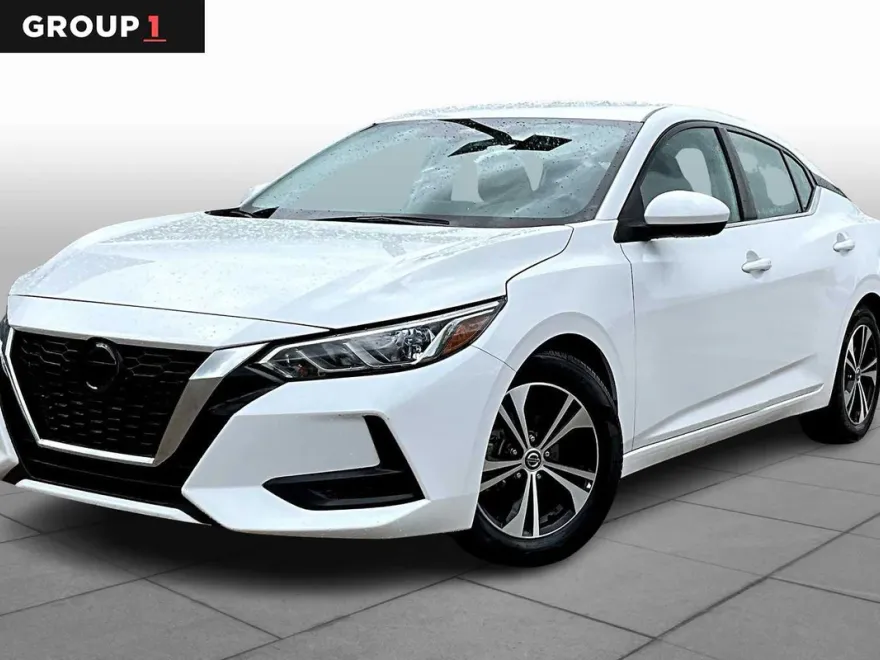 2022 Nissan Sentra SV photo 1