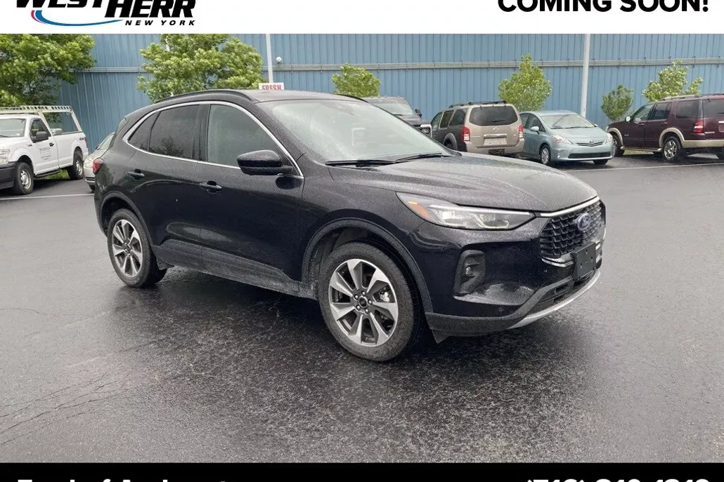 2024 Ford Escape Platinum photo 1