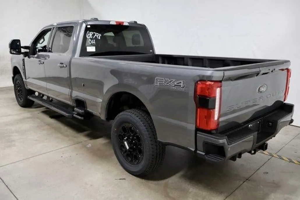 2026 Ford F-350 XLT photo 1