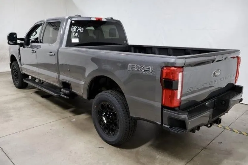 2026 Ford F-350 XLT photo 1