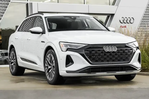 2024 Audi Q8 E-tron Prestige photo 1