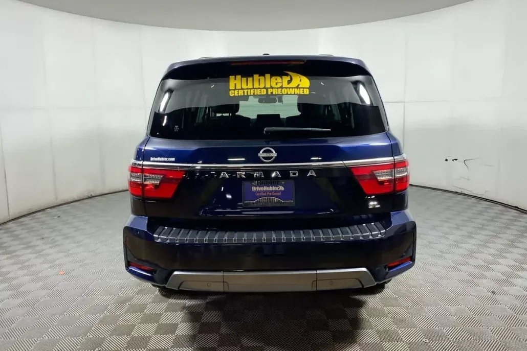 2023 Nissan Armada SL photo 1