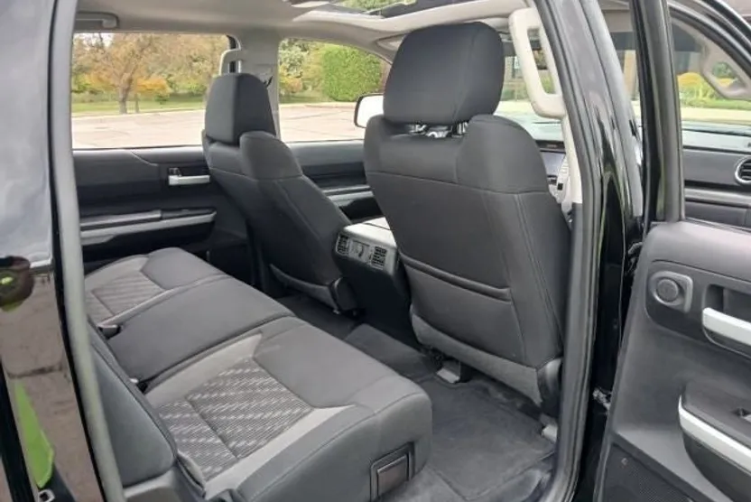 2019 Toyota Tundra SR5 Grade photo 1
