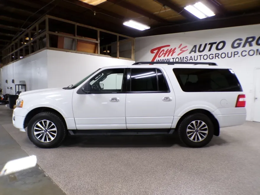 2016 Ford Expedition EL XLT photo 1