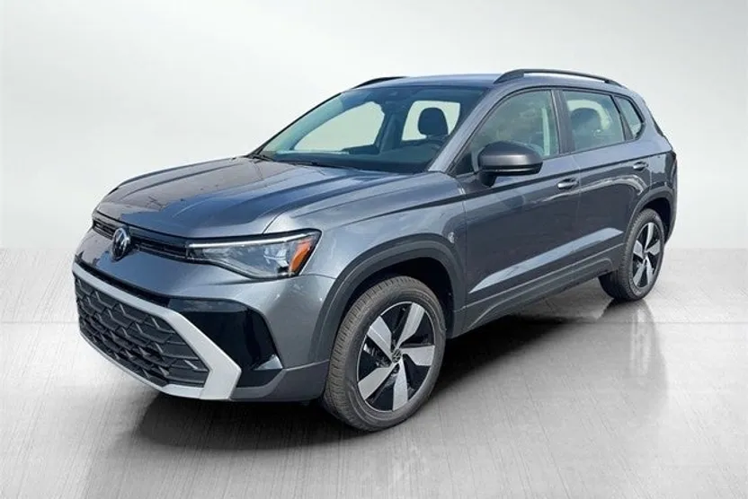 2025 Volkswagen Taos SE photo 1
