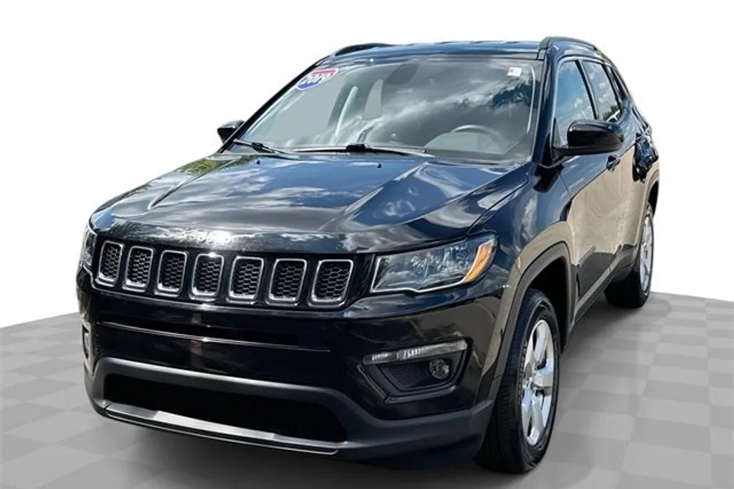 2019 Jeep Compass Latitude photo 1