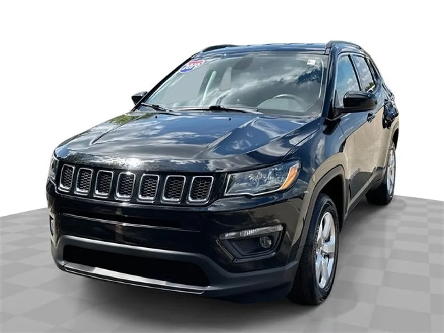 2019 Jeep Compass Latitude photo 1
