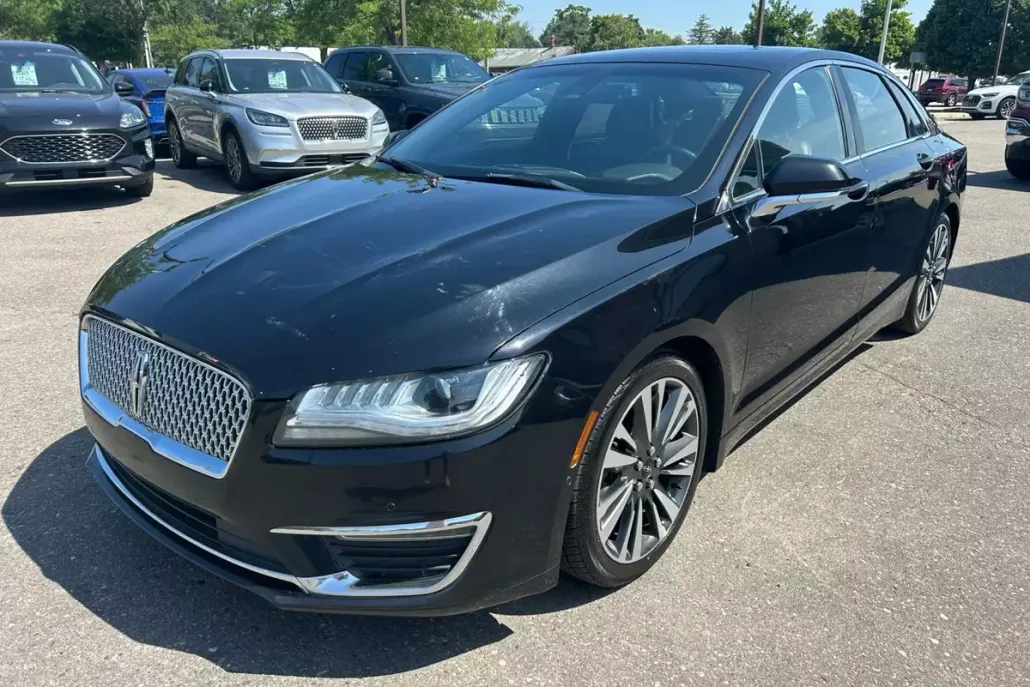 2019 Lincoln MKZ Reserve photo 1