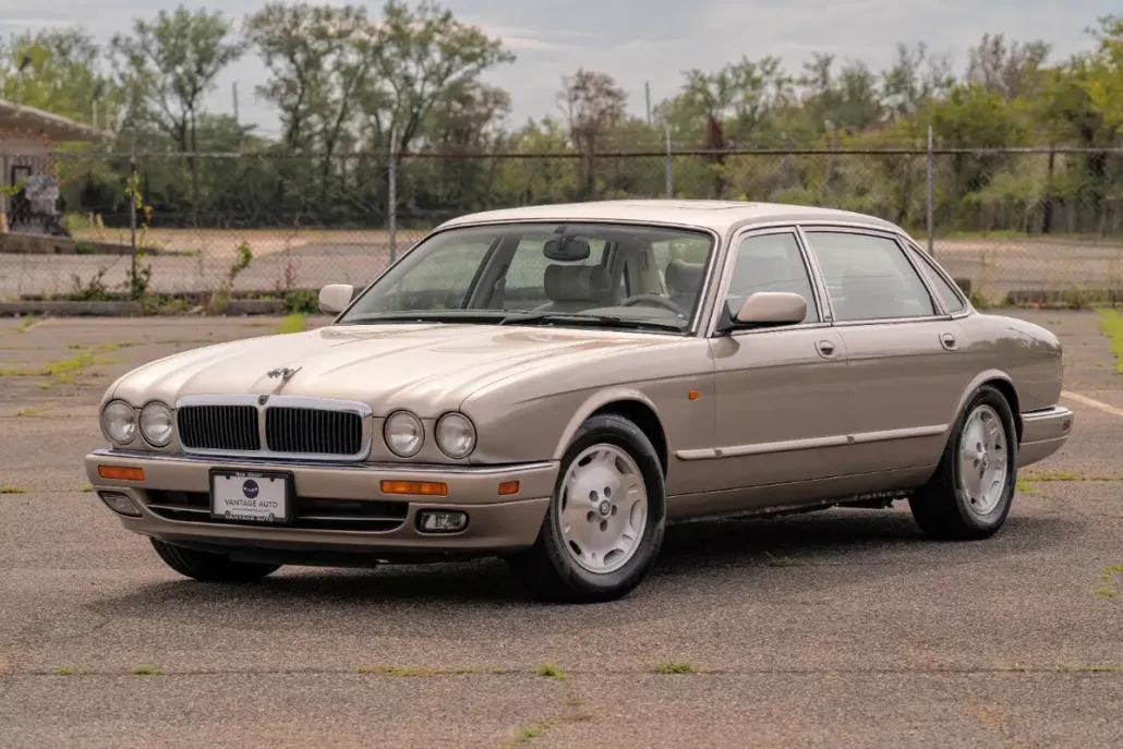 1997 Jaguar XJ L photo 1