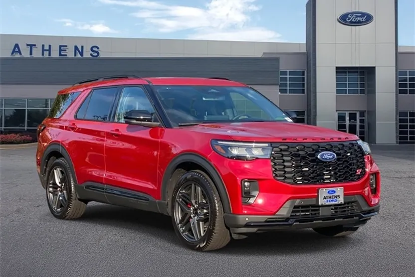 2025 Ford Explorer ST photo 1