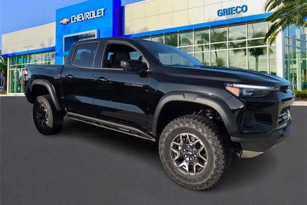 2026 Chevrolet Colorado ZR2 photo 1