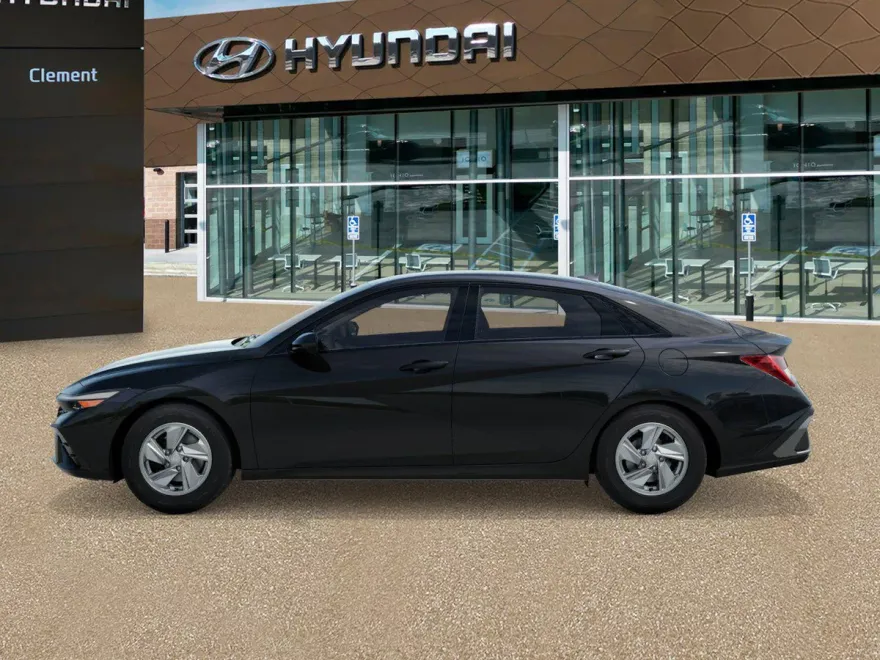 2025 Hyundai Elantra SE photo 1