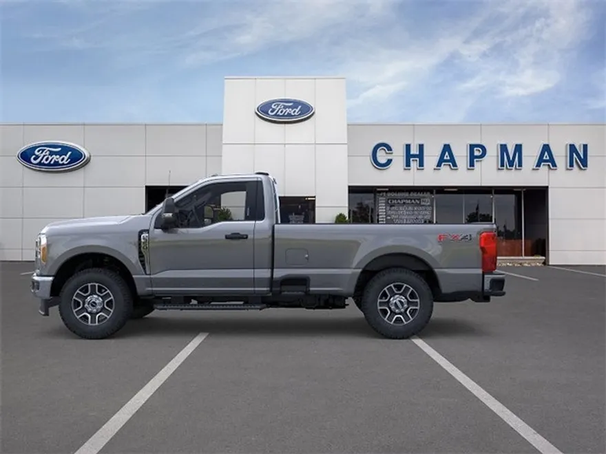 2025 Ford F-350 XLT photo 1