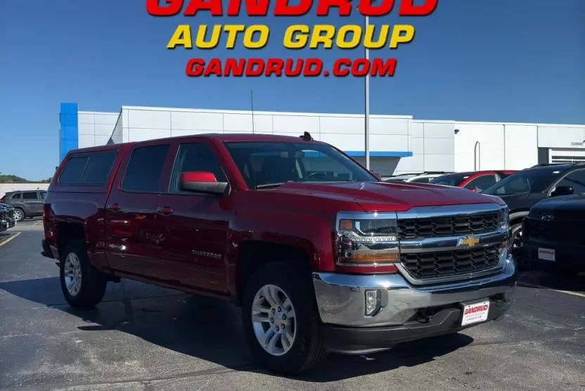2018 Chevrolet Silverado 1500 LT photo 1