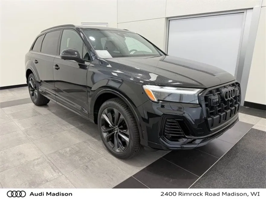 2025 Audi Q7 55 Premium Plus photo 1
