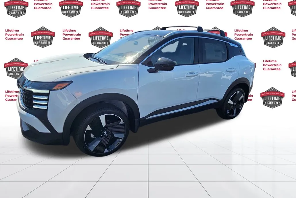 2026 Nissan Kicks SR photo 1