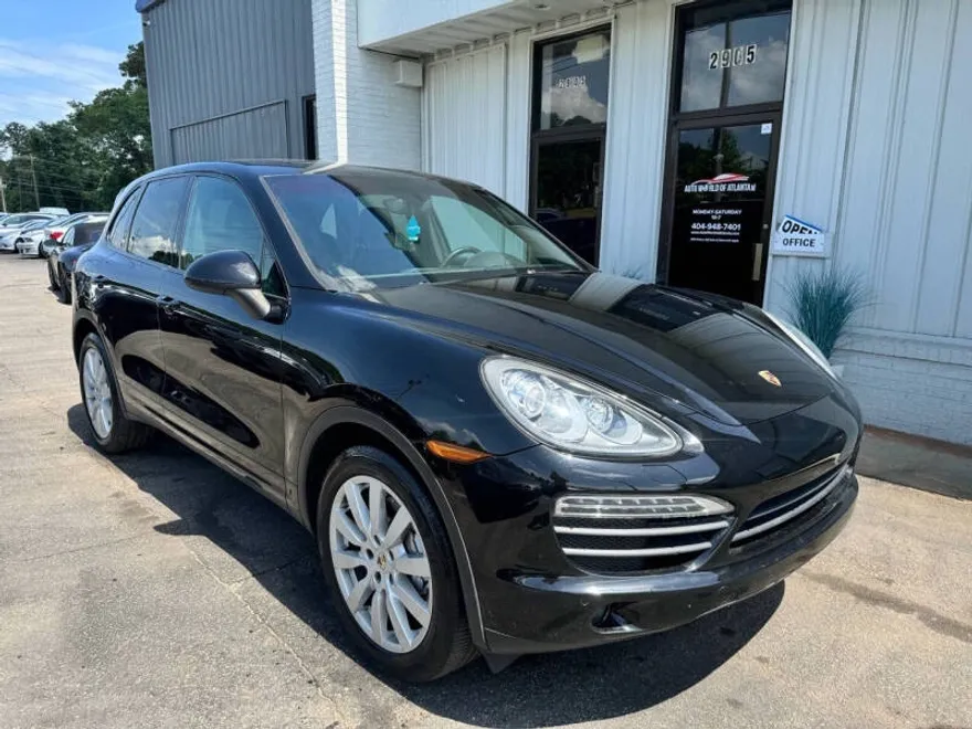 2011 Porsche Cayenne S photo 1