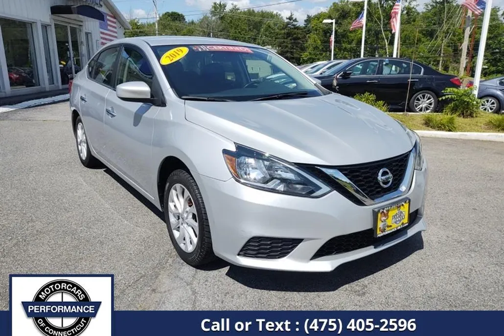 2019 Nissan Sentra SV photo 1