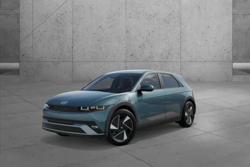 2025 Hyundai Ioniq 5 SE photo 1