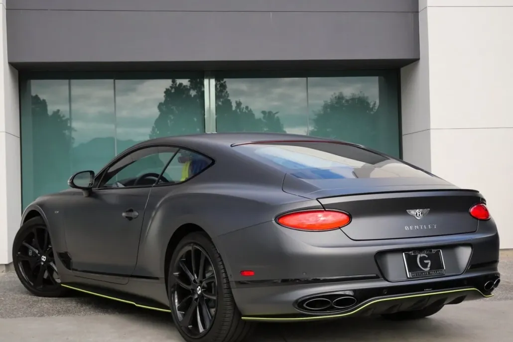 2022 Bentley Continental GT V8 photo 1