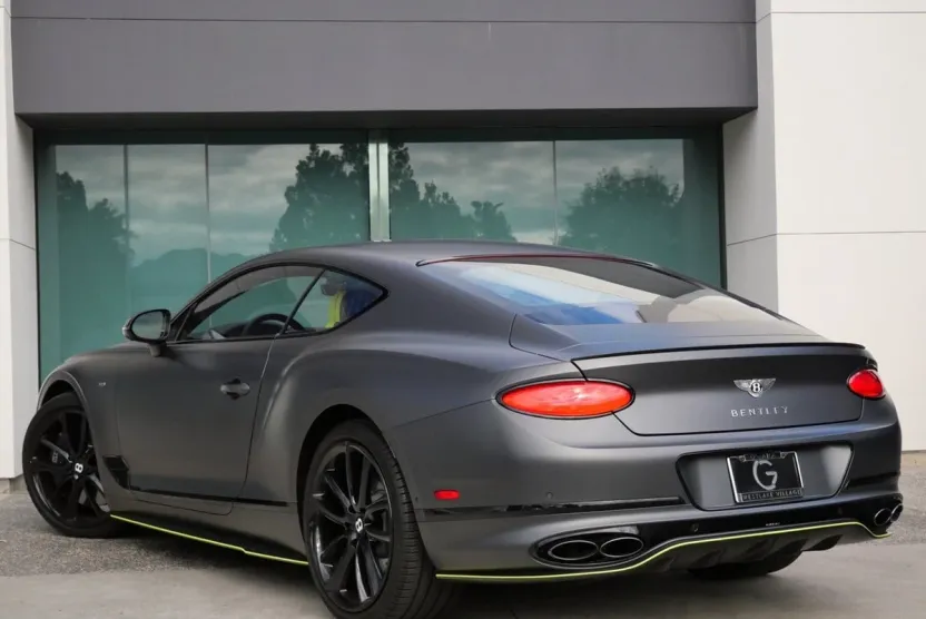 2022 Bentley Continental GT V8 photo 1