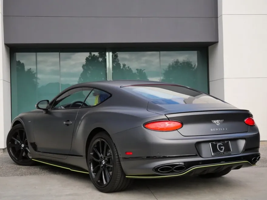 2022 Bentley Continental GT V8 photo 1
