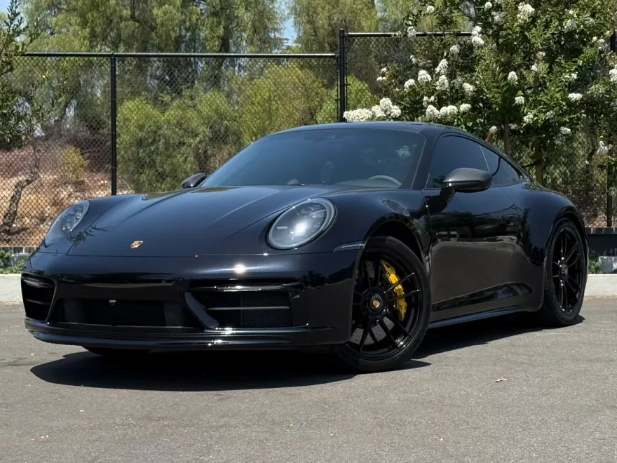 2024 Porsche 911 GTS photo 1