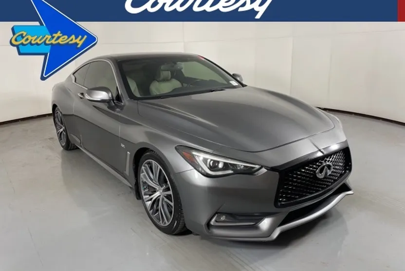 2017 Infiniti Q60 3.0t Premium photo 1