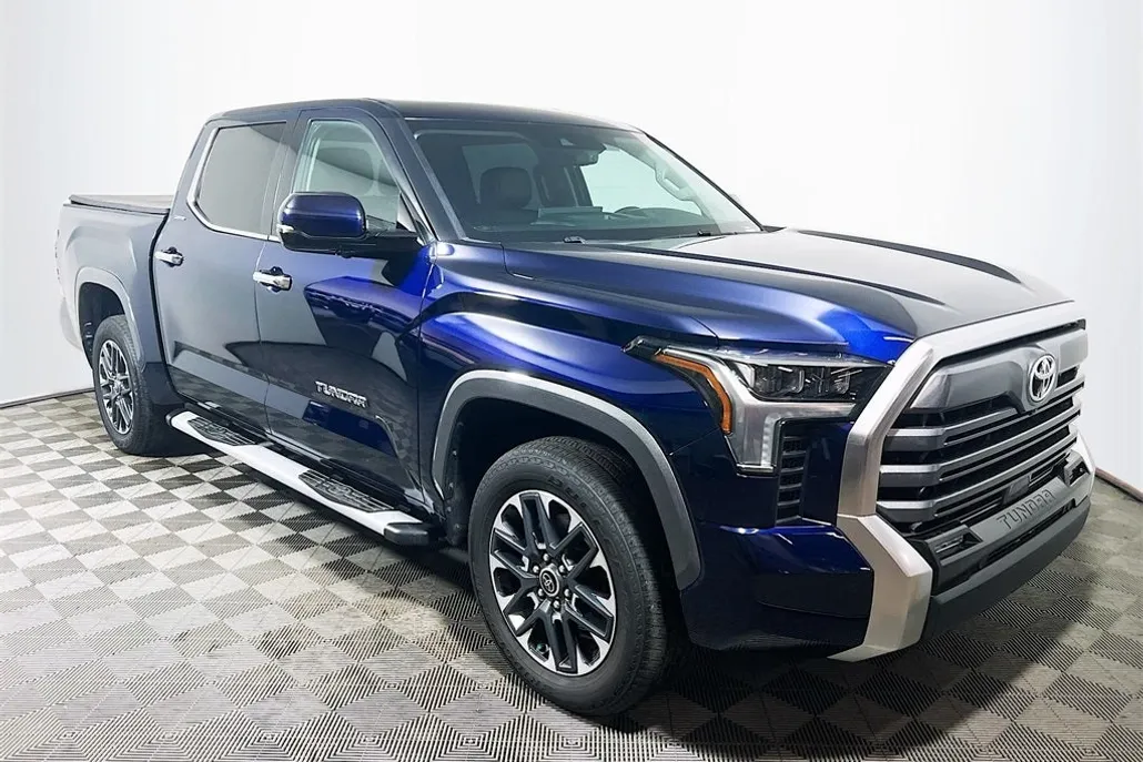 2022 Toyota Tundra Limited photo 1