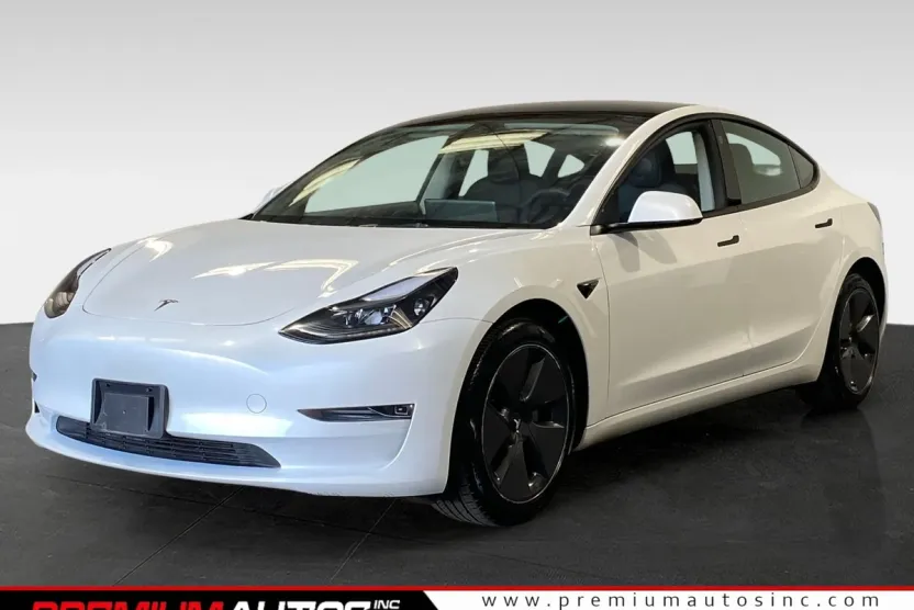 2023 Tesla Model 3 photo 1