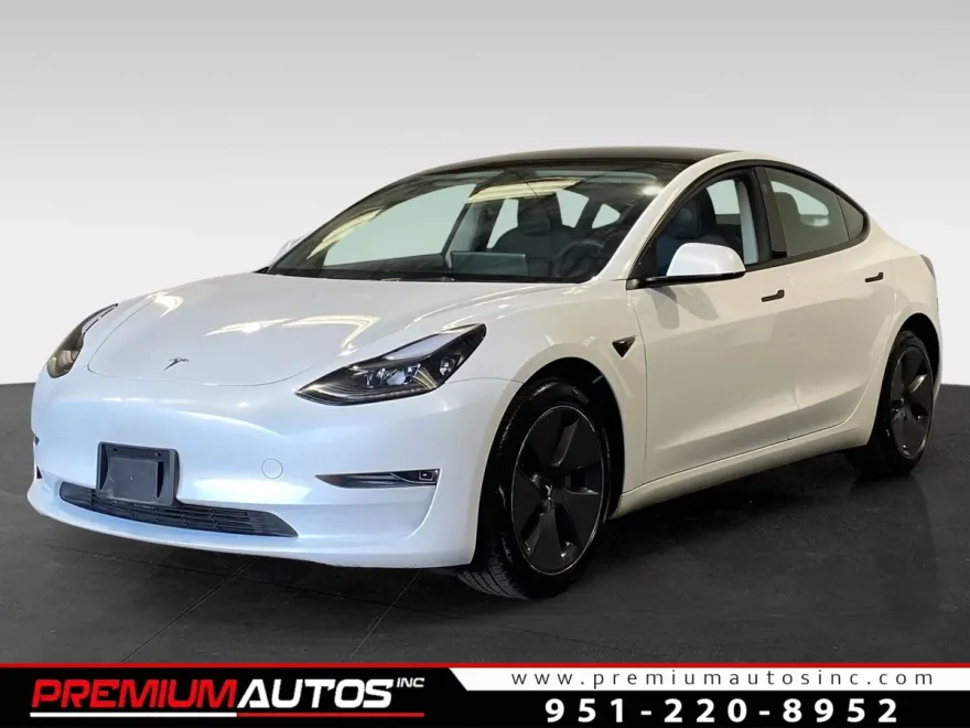 2023 Tesla Model 3 photo 1