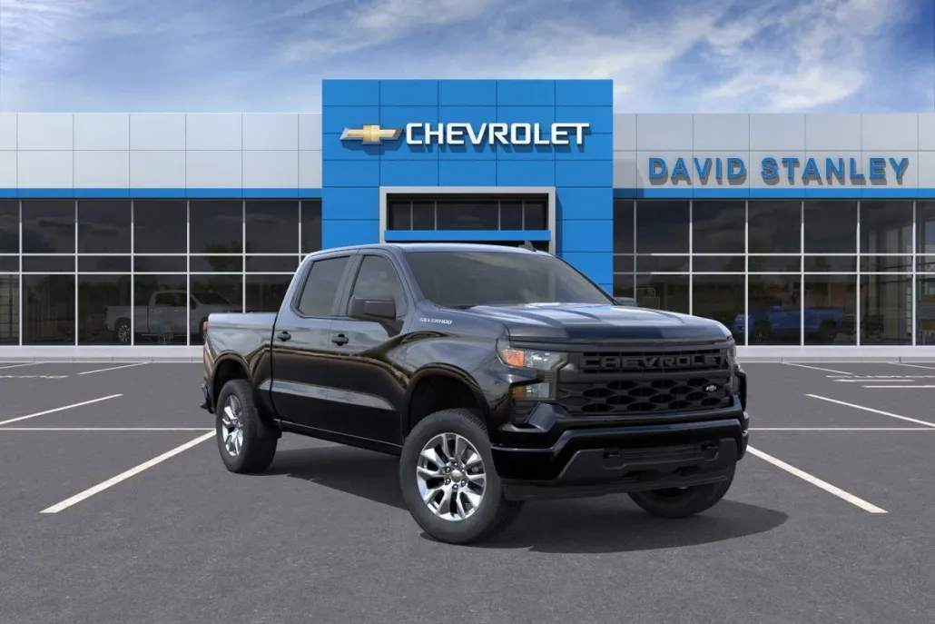 2026 Chevrolet Silverado 1500 Custom photo 1
