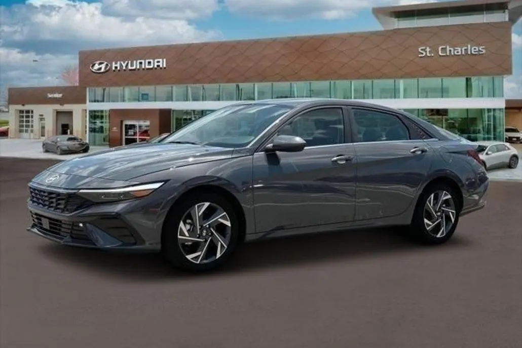 2024 Hyundai Elantra SEL Convenience photo 1